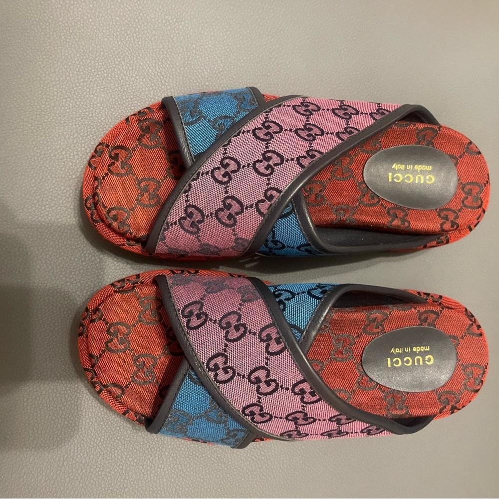 Gucci slide on platform sandals